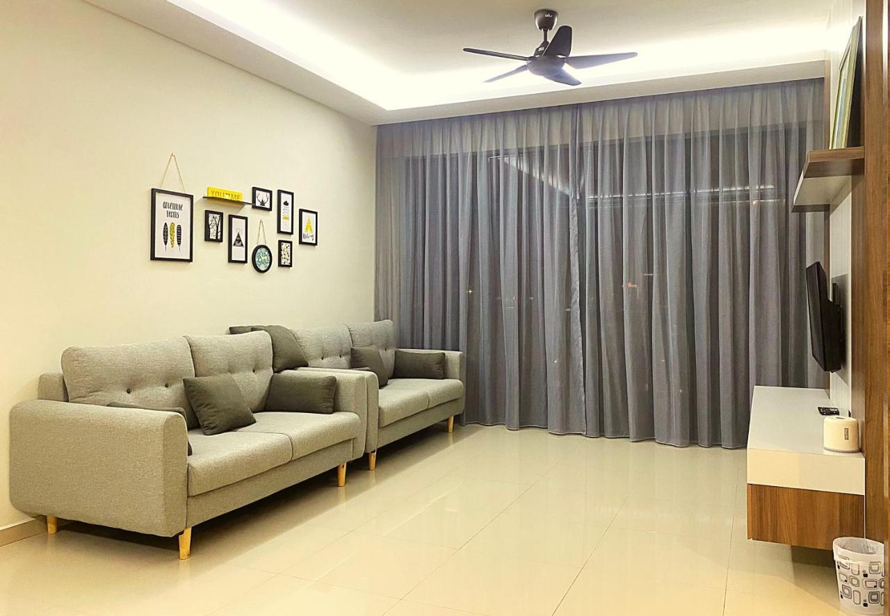 Amadel Residence 爱媄德民宿 16 Малакка Экстерьер фото